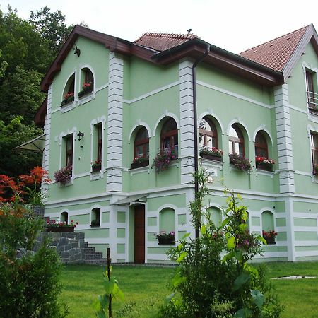 Penzion Zlaty Jelen Kosice Bagian luar foto